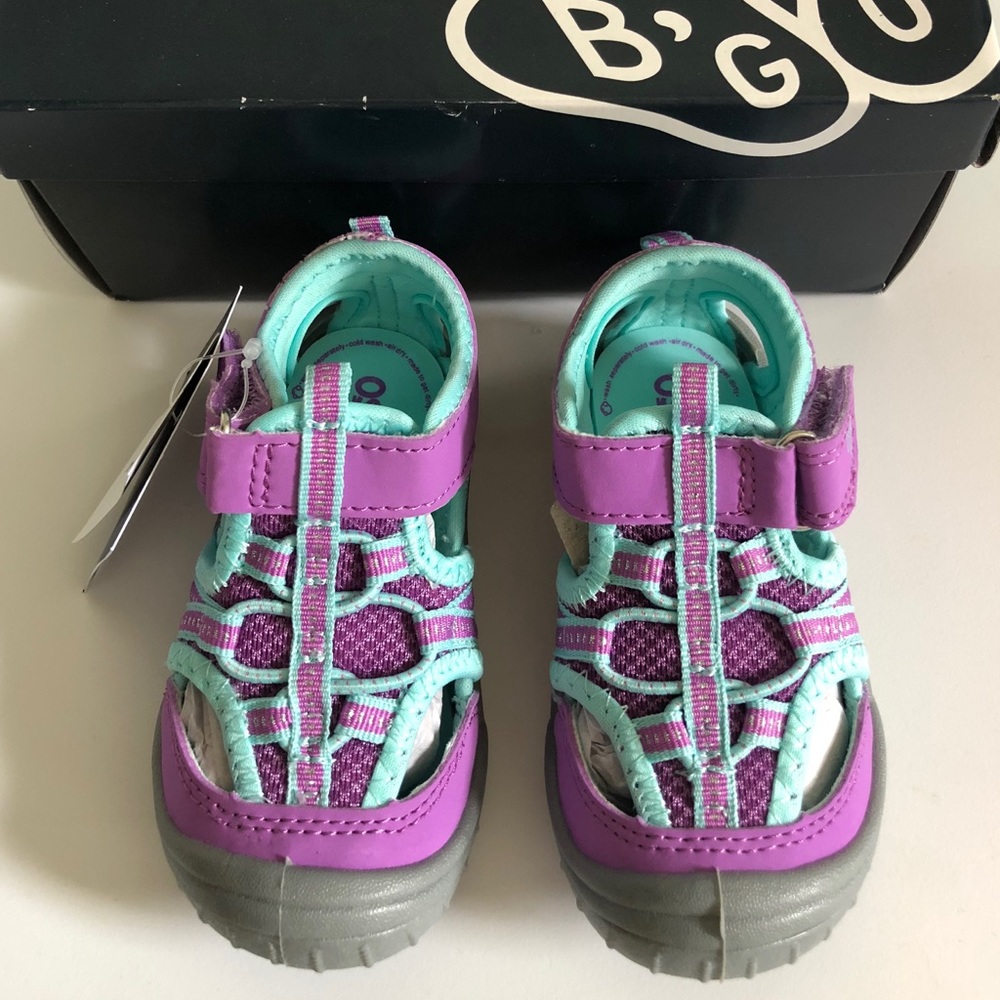 Oshkosh B’gosh Toddler Sandals, Size 6